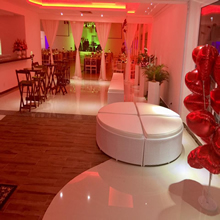 Sofá KF Rattan Sintético Branco sem Braço 2 lugares